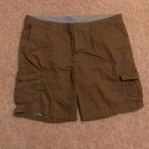Columbia Cargo Shorts Regular Fit 42 waist